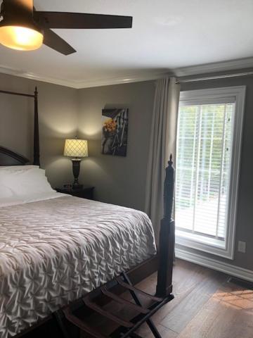Casa Blanca Boutique Bed & Breakfast Niagara-on-the-Lake Exterior photo